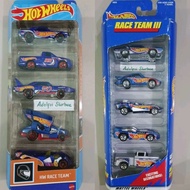 HOTWHEELS HW Hot wheels hot wheels gift pack gp Contents 5 race team III 3 '67 camaro '99 f-150 svt 