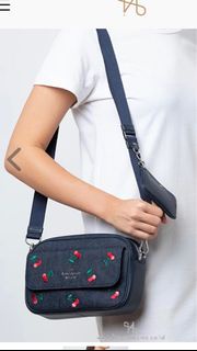 KATE SPADE  Rosie 櫻桃刺繡相機包牛仔藍 原價3000，95%NEW長23公分高16公分$1188 運35