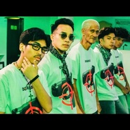 Degraded " Never Miss " Regular Size Mens T-shirts Clothes Cotton Menswear Tee