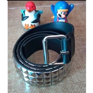 3-ROW PYRAMID SPIKE BUCKLE