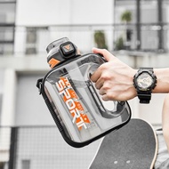 【TKK】美國進口Tritan邁越系列 手提+背帶運動水壺1000ML-火山黑