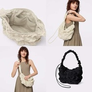 ❗️พร้อมส่ง ส่งด่วน ส่งแมส❗️Gu Bag กระเป๋าไส้หมุ ฮืตมากค่ะ ใส่ของ จุมาก และน่ารักมากค่ะ