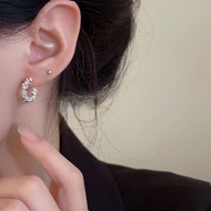 Sparkling sweet C-shaped earrings