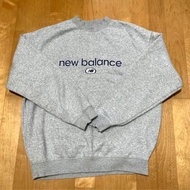 New balance logo 大學tee 衛衣