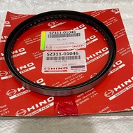 HINO LOHAN FM260TI FRONT WHEEL OIL SEAL HINO 500 BUS RK8J R260 SZ311-01046 Original/