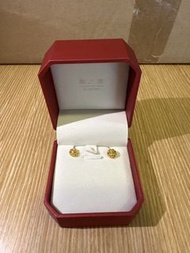 周大福全金耳環