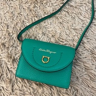 Salvatore Ferragamo可愛小廢包 可當名片夾