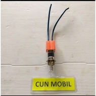 H7 halogen bulb socket made of ceramic (not including bulb)