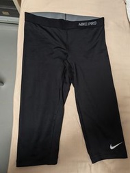 Nike Pro 黑色七分緊身褲