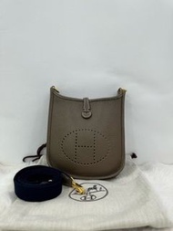 👜Hermes Mini Evelyne 16 Etoupe PHW Stamp Y 愛馬仕 mini Evelyne 伊芙琳16 大象灰銀扣 Y刻 