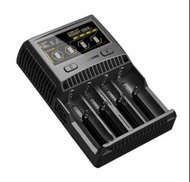 NITECORE SC4 萬能充電器