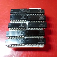 IC SN 7404