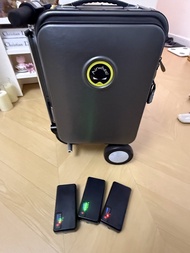 Airwheel 智能騎行行李箱