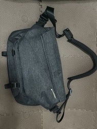 NIID Radiant Urban Sling R1 Mega