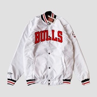 jaket varsity baseball vintage jaket bomber sukajan original skullend - bulls white red l