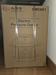 Sunpentown Electric Pressure Cooker SMC601 尚朋堂 6合1智能萬用高速鍋
