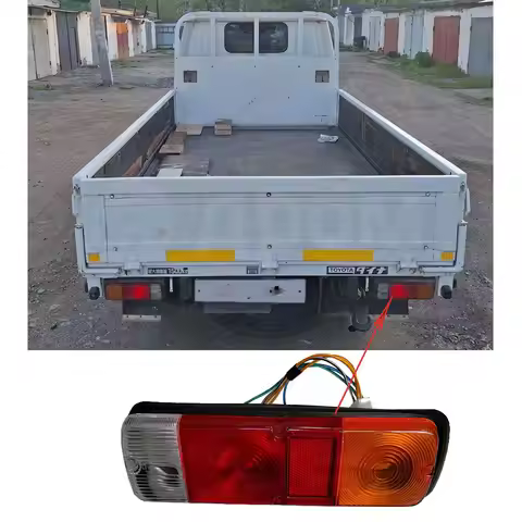 Car Taillight Brake Light Turn Signal For Toyota Dyna BU60 BU100 BU101 BU102 1999 2000