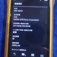 Sony NW - Wm1z 金磚一代 98%new 行貨有單有盒冇保跟原装皮套！