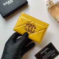 C/h/a/*nel's new model is now available. AP1167 Mini Pencil Case, 7.5 x 11.2 x 0.5 cm.