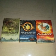 Divergent Novel - Veronica Roth English Set English Divergent Novel/ Set