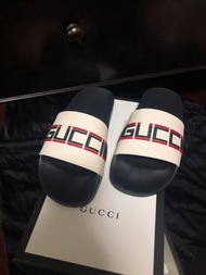 Gucci 拖鞋