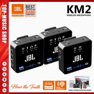 JBL KM2 ไมโครโฟนไร้สายโทรศัพท์มือถือกล้องคอคลิปไมโครโฟนวิทยุไมโครโฟน ⚡ตัวรับสัญญาณหนึ่งตัวและไมโครโฟนสองตัว⚡