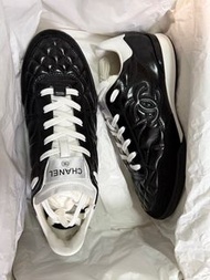 Chanel 黑色得訓鞋