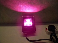 小型慳位 LED 植物生長燈 10W 採用全波段 LED 晶片 防水防塵外殼