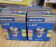 Megaman  Led 燈膽 $50 ， 2個 全新未用過)