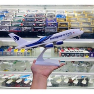 Malaysia Airlines Airbus A380 metal model, size 30cm long MB30006