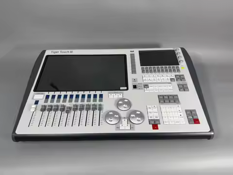 Titan V16/V17 dual system TIGER TOUCH IIl Touch Tiger 2 stage lighting console with aviation case