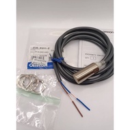 Authentic Worth It Great Value E2E-X5Y1-Z Is A Metal Grip Sensor. Holding Distance 5mm M18 2 AC Wire