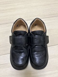 男童返學黑皮鞋37碼