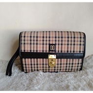 Pre-loved Original DAKS Clutch Bag