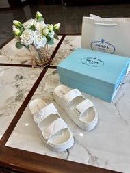 2️⃣星期到貨‼️🆕Prada 厚底拖鞋