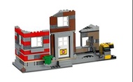 LEGO City 60076 Derelict house only 淨廢棄房屋場景 (全新 未砌 與 60380 60097 8404 60398 共融)
