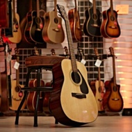 Yamaha F310 Acoustic Guitar