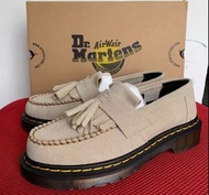 🌈    Dr.martens Adrian 反絨 樂福鞋 卡其色