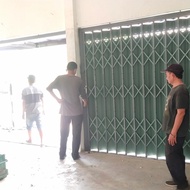 pintu garasi lipat (besi )