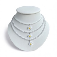 Necklace Daisy Pendant Minimalist