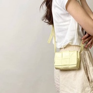 BV Candy Cassette 系列 mini 六格 米黃色 編織包 油蠟皮12*8.5*4.5  98新配件塵袋 盒子