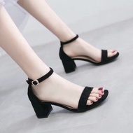 LT 5,7 inch high heels with horizontal straps and closed heels (SDVB003)