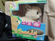 Pugs at Play Sandy The Llame 大羊駝公仔