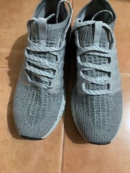 Under armour hovr phantom 灰黑色