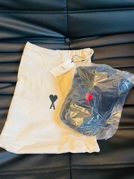 AMI Small A Cap Black