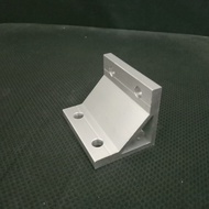 Angle bracket Extrude 4080