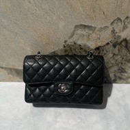 Chanel 黑荔枝銀釦CF23