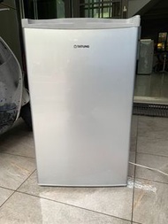 [中古] 大同 100L 單門冰箱 小冰箱 冷藏小冰箱 套房冰箱 台中大里二手冰箱 台中大里中古冰箱 修理冰箱 維修冰箱