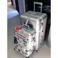 BT01-8 กระเป๋าเดินทางที่ล็อคด้านข้าง 28 นิ้ว