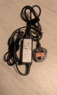 Samsung 手提電腦原裝火牛